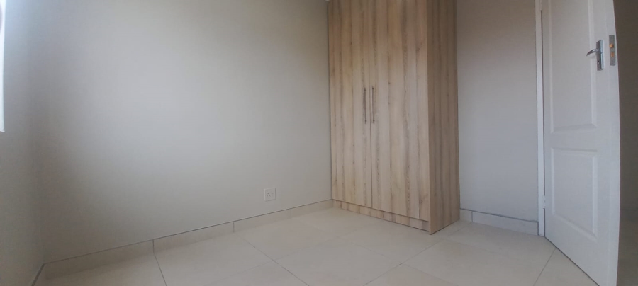 To Let 3 Bedroom Property for Rent in Surrey Estate Western Cape